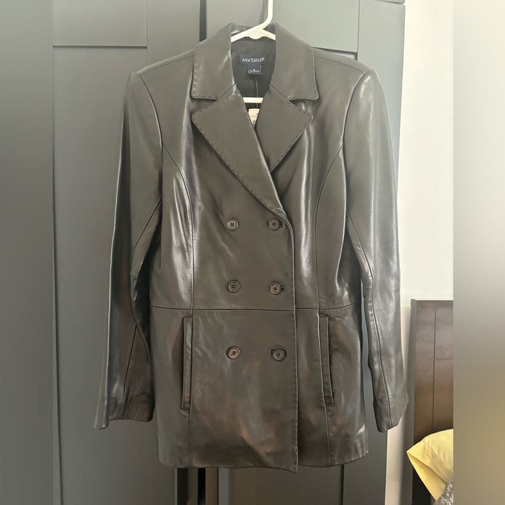 NWT Ann Taylor Black  Leather Jacket/Blazer size Small